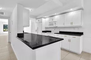 900 Greensward Ln, Delray Beach, FL 33445 - Photo 5