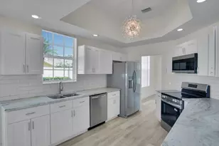 324 NW Bentley Cir, Port Saint Lucie, FL 34986 - Photo 7