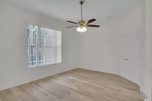 324 NW Bentley Cir, Port Saint Lucie, FL 34986 - Photo 23