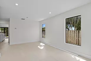 830 Franklin Rd, West Palm Beach, FL 33405 - Photo 5
