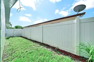 724 Ave Chaumont, Delray Beach, FL 33445 - Photo 35