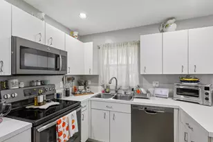 2837 NW 99th Terrace, Sunrise, FL 33322 - Photo 11