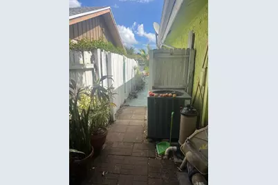 1320 SW 75th Avenue N, North Lauderdale, FL 33068 - Photo 15