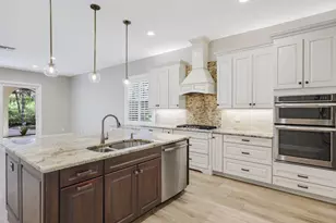 932 Mill Creek Dr, Palm Beach Gardens, FL 33410 - Photo 11