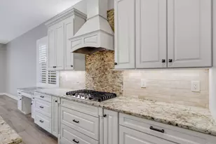 932 Mill Creek Dr, Palm Beach Gardens, FL 33410 - Photo 9