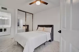 2401 Amherst Ct, Boynton Beach, FL 33436 - Photo 9