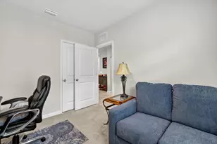 812 Persimmon Pl, Fort Pierce, FL 34981 - Photo 9