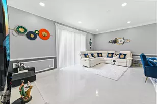 1078 Fairfax Cir W, Boynton Beach, FL 33436 - Photo 11