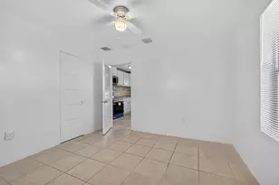 146 W 18th St, Riviera Beach, FL 33404 - Photo 15