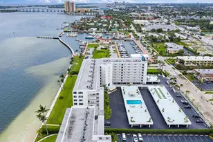 301 Lake Shore Dr, Lake Park, FL 33403 - Photo 49