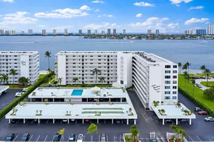 301 Lake Shore Dr, Lake Park, FL 33403 - Photo 43