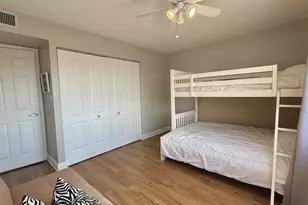 401 Golden Isles Dr, Hallandale Beach, FL 33009 - Photo 21