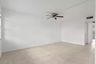 2044 Hythe C, Boca Raton, FL 33434 - Photo 11