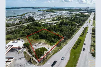 1988 N US Hwy 1, Fort Pierce, FL 34946 - Photo 9