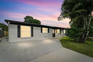 3797 Bahama Rd, Palm Beach Gardens, FL 33410 - Photo 1