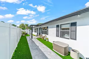 217 NE 11th St, Delray Beach, FL 33444 - Photo 37