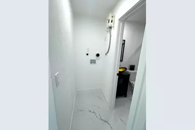 848 W 4th Street, Riviera Beach, FL 33404 - Photo 9