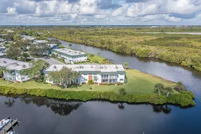 2800 Indian River Boulevard, Unit #A4, Vero Beach, FL 32960 - Photo 51