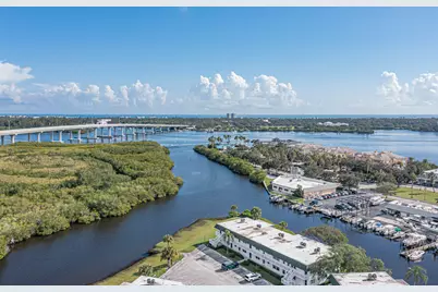 2800 Indian River Boulevard, Unit #A4, Vero Beach, FL 32960 - Photo 3