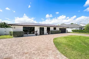 6853 Bayshore Dr, Lake Worth, FL 33462 - Photo 5