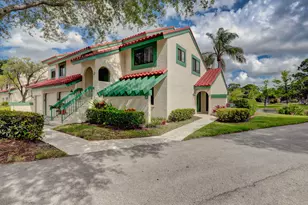 6 Lexington Ln E, Palm Beach Gardens, FL 33418 - Photo 5