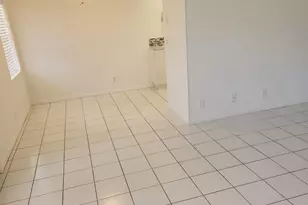 106 Coventry E, West Palm Beach, FL 33417 - Photo 5