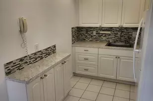 106 Coventry E, West Palm Beach, FL 33417 - Photo 3