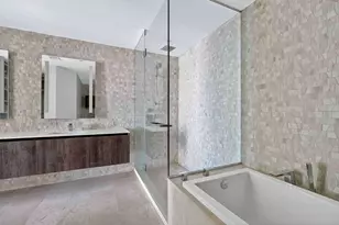 88 SW 7th St, Miami, FL 33130 - Photo 19