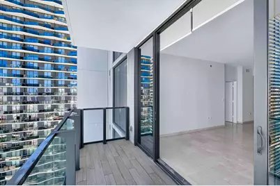 88 SW 7th Street, Unit #3003, Miami, FL 33130 - Photo 9
