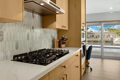 291 SE 5th Avenue, Pompano Beach, FL 33060 - Photo 11