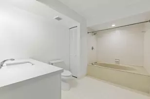 6670 Villa Sonrisa Dr, Boca Raton, FL 33433 - Photo 17