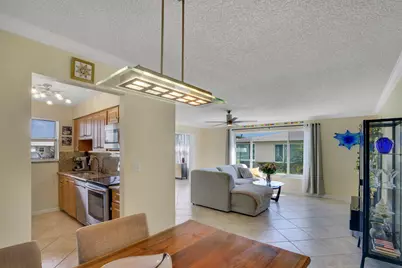 202 High Point Terrace W, Unit #A, Delray Beach, FL 33445 - Photo 13