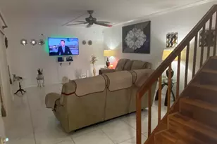 1674 Forest Lakes Cir, West Palm Beach, FL 33406 - Photo 11