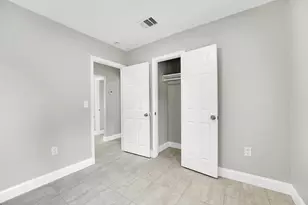 306 N 28th St, Fort Pierce, FL 34947 - Photo 13