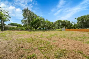 306 N 28th St, Fort Pierce, FL 34947 - Photo 21