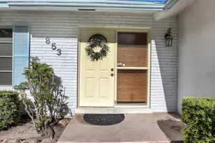 853 Palo Verde Ct, Haverhill, FL 33415 - Photo 7