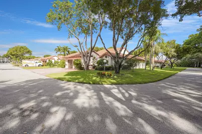 6099 Waldwick Circle, Delray Beach, FL 33484 - Photo 3