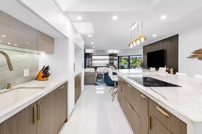 931 Palm Trail, Unit #4, Delray Beach, FL 33483 - Photo 5