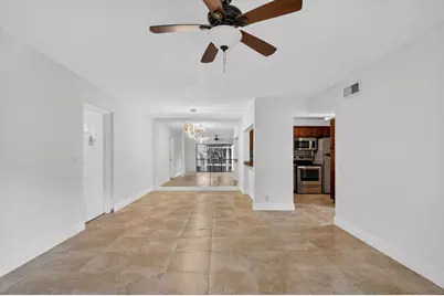 208 Foxtail Drive, Unit #B2, Greenacres, FL 33415 - Photo 7