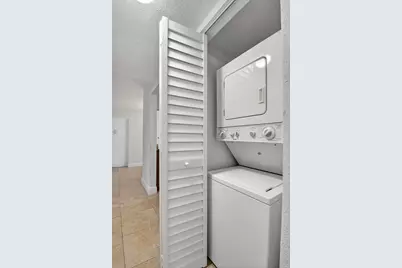208 Foxtail Drive, Unit #B2, Greenacres, FL 33415 - Photo 27
