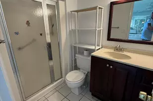 352 Lake Dora Dr, West Palm Beach, FL 33411 - Photo 9