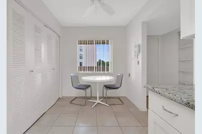 7192 Huntington Lane, Unit #407, Delray Beach, FL 33446 - Photo 7