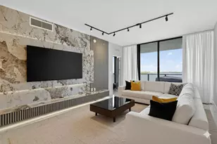 700 NE 23rd St, Miami, FL 33137 - Photo 7