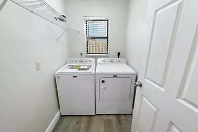 916 Daffodil Drive, Wellington, FL 33414 - Photo 13