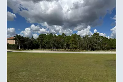 114 SE Via San Marino, Port Saint Lucie, FL 34984 - Photo 3