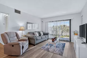 130 Cypress Club Dr, Pompano Beach, FL 33060 - Photo 11