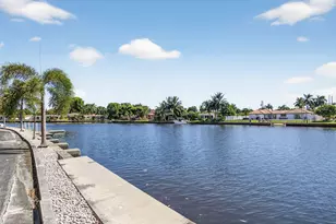 130 Cypress Club Dr, Pompano Beach, FL 33060 - Photo 3