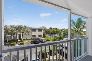 130 Cypress Club Dr, Pompano Beach, FL 33060 - Photo 29