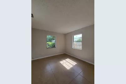 125 W 17th Street, Unit #1, Riviera Beach, FL 33404 - Photo 5