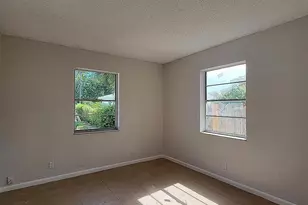 125 W 17th St, Riviera Beach, FL 33404 - Photo 5